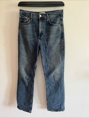 Aritzia Women’s Straight Jeans in Dark Blue Wash